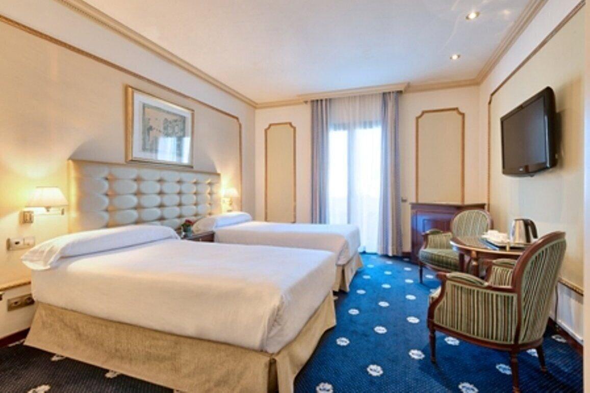 ברצלונה Hotel Roger De Lluria מראה חיצוני תמונה