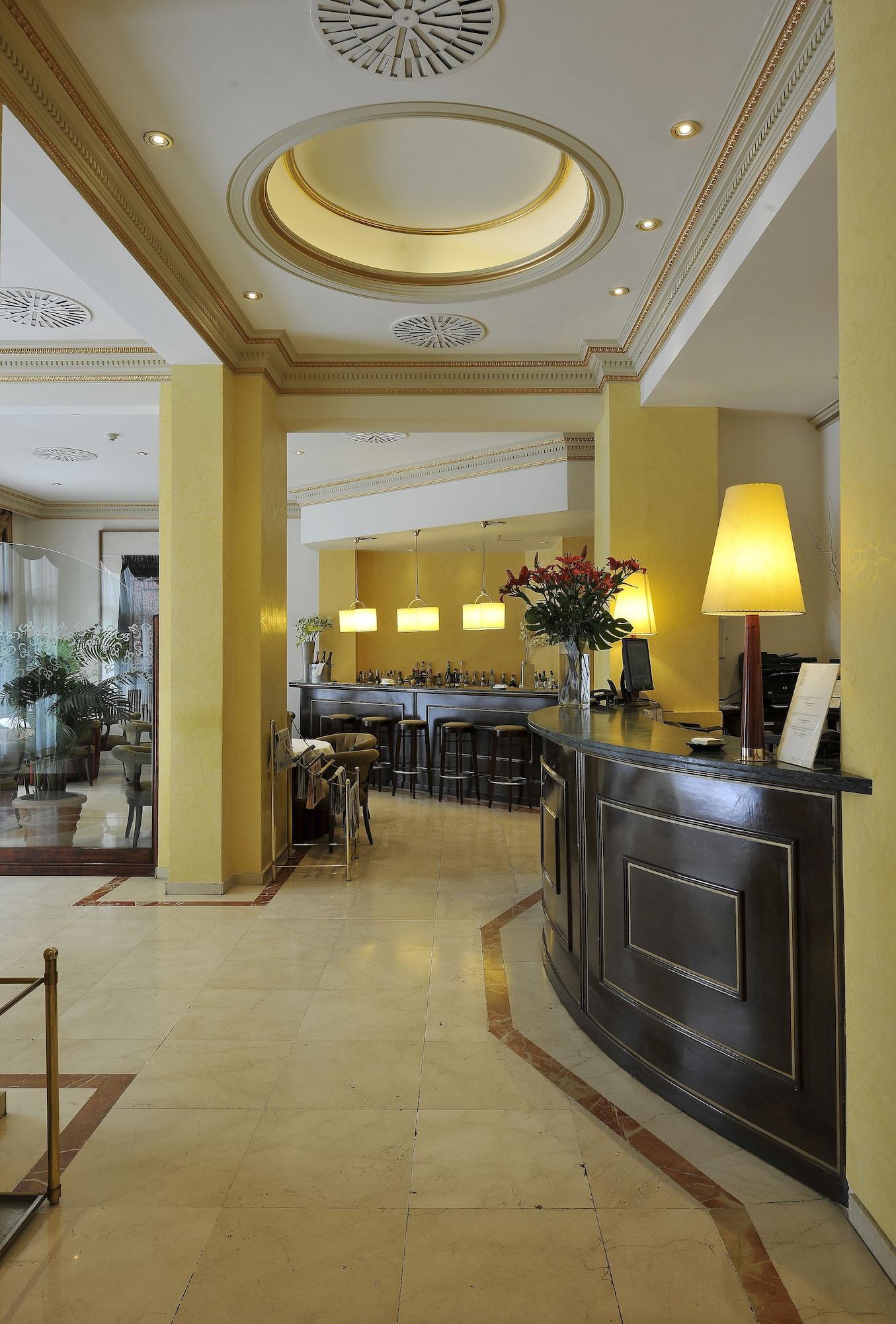 ברצלונה Hotel Roger De Lluria מראה חיצוני תמונה