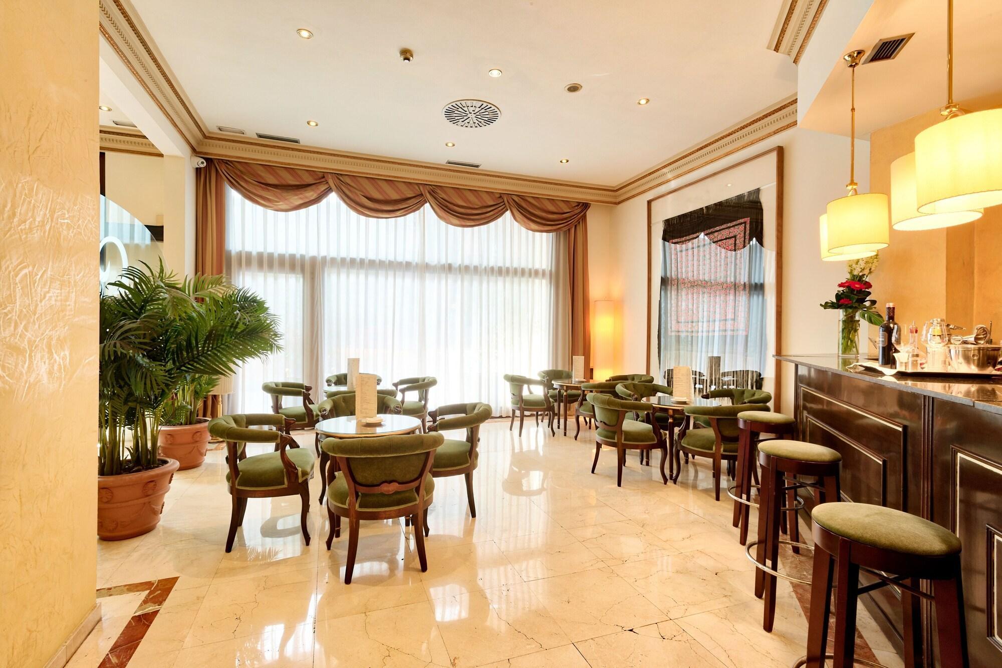 ברצלונה Hotel Roger De Lluria מראה חיצוני תמונה