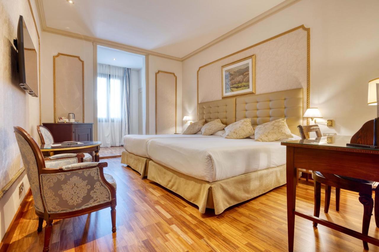 ברצלונה Hotel Roger De Lluria מראה חיצוני תמונה