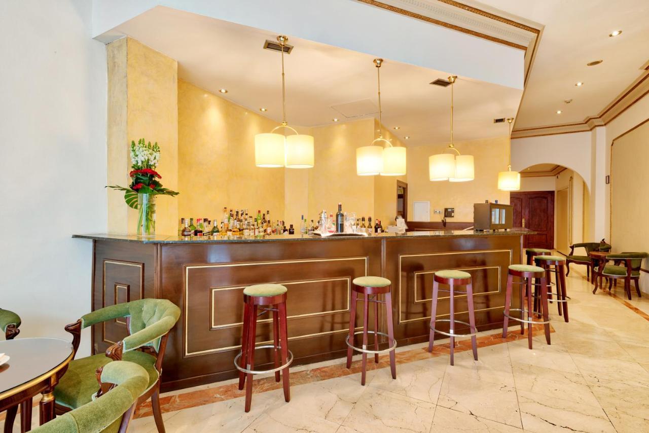 ברצלונה Hotel Roger De Lluria מראה חיצוני תמונה
